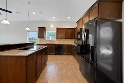 520 Double Eagle Ranch Drive, Cedar Creek, TX 78612 - Photo 19