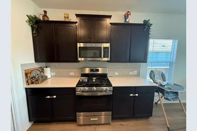 380 Mendoza, Kyle, TX 78640 - Photo 5