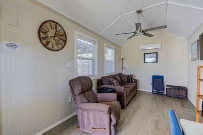 200 Harbor Cir Circle, Georgetown, TX 78633 - Photo 35