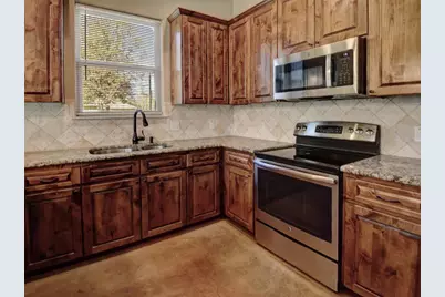 108 Pohakuloa Drive, Bastrop, TX 78602 - Photo 15