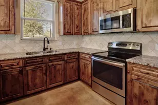 108 Pohakuloa Dr, Bastrop, TX 78602 - Photo 15