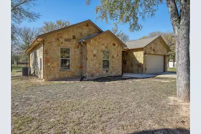 108 Pohakuloa Drive, Bastrop, TX 78602 - Photo 3