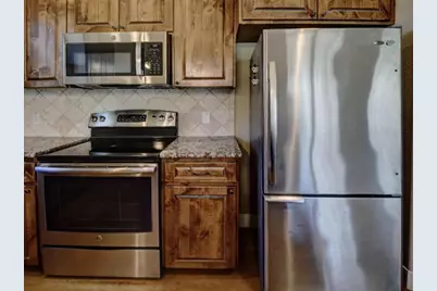 108 Pohakuloa Drive, Bastrop, TX 78602 - Photo 17