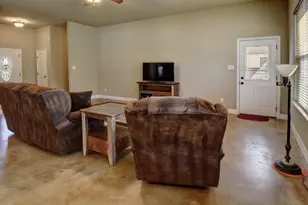 108 Pohakuloa Dr, Bastrop, TX 78602 - Photo 11