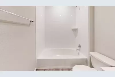 109 Little Green Trail, Jarrell, TX 76537 - Photo 13