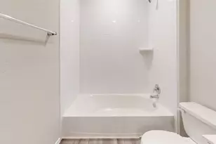 109 Little Grn Trl, Jarrell, TX 76537 - Photo 13