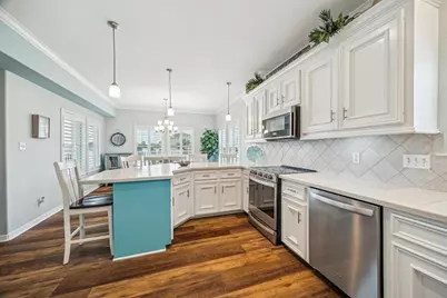 411 Sunset Circle, Galveston, TX 77554 - Photo 11