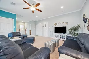 411 Sunset Cir, Galveston, TX 77554 - Photo 21