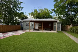 907 E 3rd St, Austin, TX 78702 - Photo 23