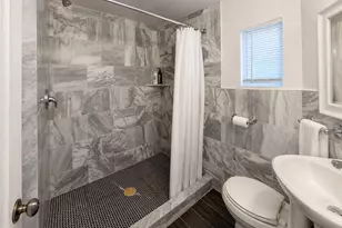 907 E 3rd St, Austin, TX 78702 - Photo 19