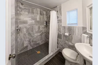 907 E 3rd Street, Austin, TX 78702 - Photo 19