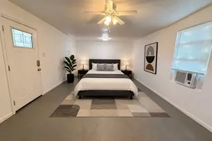 907 E 3rd St, Austin, TX 78702 - Photo 27