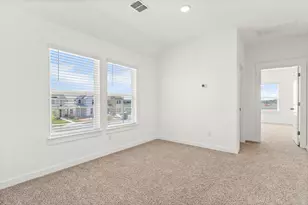 108 Hartson Dr, Taylor, TX 76574 - Photo 13