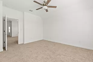 108 Hartson Dr, Taylor, TX 76574 - Photo 19