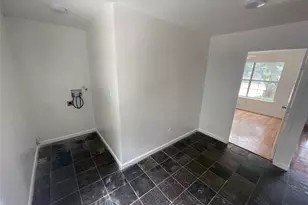 2808 Lyons Rd, Austin, TX 78702 - Photo 7