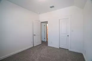 124 Hartson Dr, Taylor, TX 76574 - Photo 13