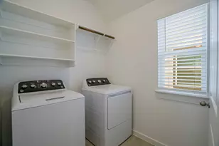 124 Hartson Dr, Taylor, TX 76574 - Photo 19