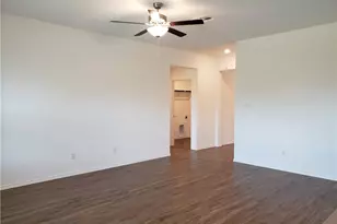 109 Red Buckeye St, Hutto, TX 78634 - Photo 13