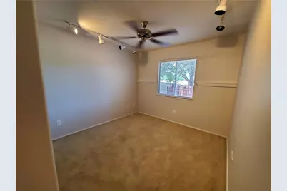 11208 Ashbrook Drive, Manchaca, TX 78652 - Photo 15