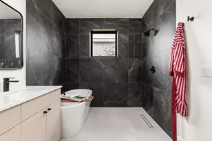 4414 S 1st St, Austin, TX 78745 - Photo 35