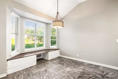 110 Estate Cove, Hutto, TX 78634 - Photo 7