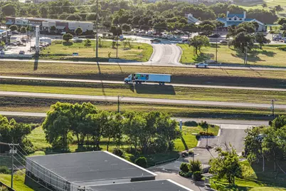 110 Estate Cove, Hutto, TX 78634 - Photo 21