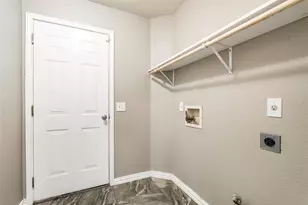 110 Estate Cove, Hutto, TX 78634 - Photo 11