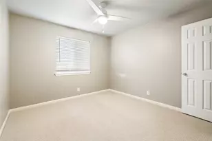 110 Estate Cove, Hutto, TX 78634 - Photo 17