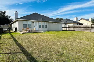 114 Dana Dr, Hutto, TX 78634 - Photo 15