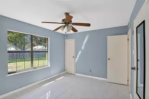 1308 Pendergrass St, Lockhart, TX 78644 - Photo 7
