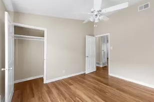 2710 St Edwards Cir, Austin, TX 78704 - Photo 11