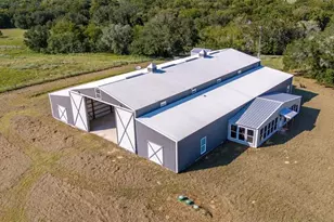 6417 Co Rd 240, Waelder, TX 78959 - Photo 3