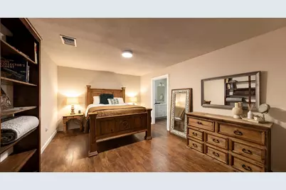 6417 County Road 240, Waelder, TX 78959 - Photo 19