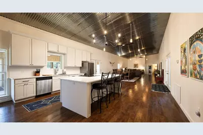 6417 County Road 240, Waelder, TX 78959 - Photo 9
