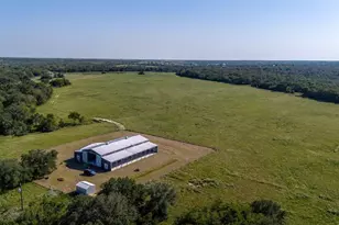 6417 Co Rd 240, Waelder, TX 78959 - Photo 35