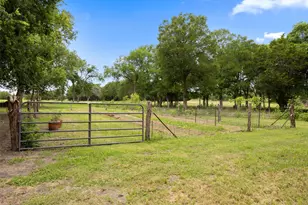 13590 Ranch Rd 2338, Georgetown, TX 78633 - Photo 27