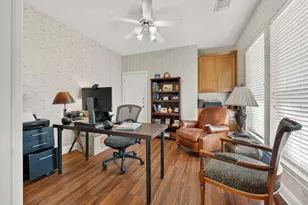 345 The Hills Dr, The Hills, TX 78738 - Photo 7