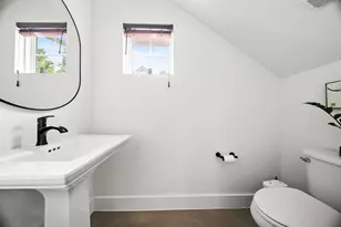 1213 Eleanor St, Austin, TX 78721 - Photo 19