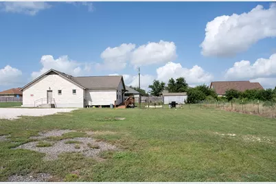 150 W Fm 487, Jarrell, TX 76537 - Photo 27