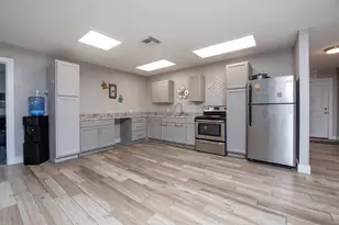 150 W Fm 487, Jarrell, TX 76537 - Photo 9