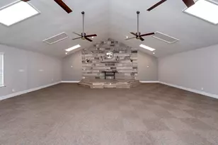 150 W Fm 487, Jarrell, TX 76537 - Photo 3