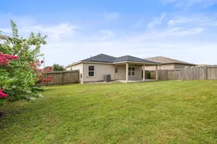 217 Farmer Ln, Jarrell, TX 76537 - Photo 29