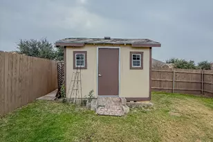 300 Western Sky Trail, Jarrell, TX 76537 - Photo 29