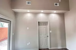 6407 Hopkins Dr, Austin, TX 78734 - Photo 11