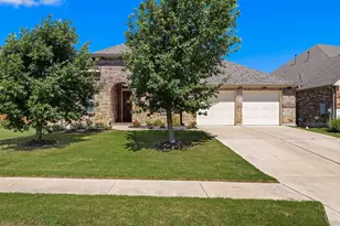 305 Miracle Rose Way, Liberty Hill, TX 78642 - Photo 3