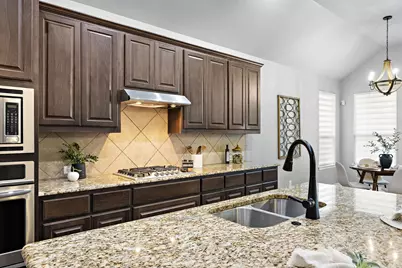 305 Miracle Rose Way, Liberty Hill, TX 78642 - Photo 15