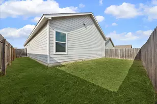 304 Mica Trl, San Marcos, TX 78656 - Photo 15