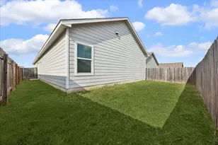 304 Mica Trl, San Marcos, TX 78656 - Photo 15