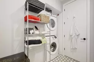 2709 E 5th St, Austin, TX 78702 - Photo 13