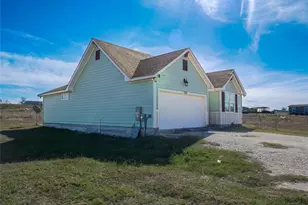 1351 Co Rd 419, Taylor, TX 76574 - Photo 3